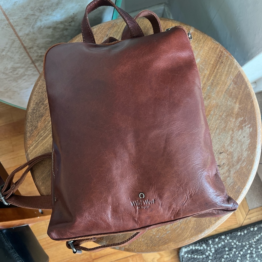 Wild West red brown backpack bag leather